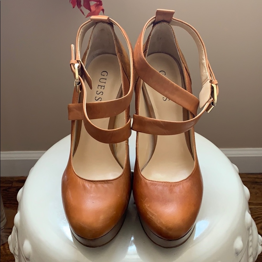Guess beige platform heels